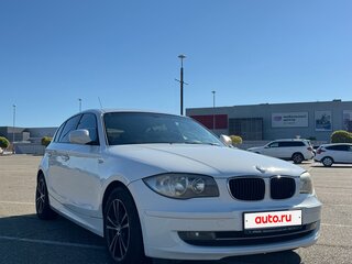 2011 BMW 1 серии 116i I (E81/E82/E87/E88) Рестайлинг, белый, 650000 рублей, вид 3