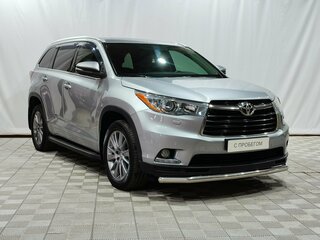 2015 Toyota Highlander III (XU50), серебристый, 3100000 рублей, вид 3