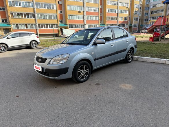 2006 Kia Rio II, серебристый, 337000 рублей