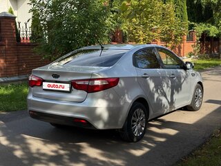 2011 Kia Rio III, серебристый, 480000 рублей, вид 4