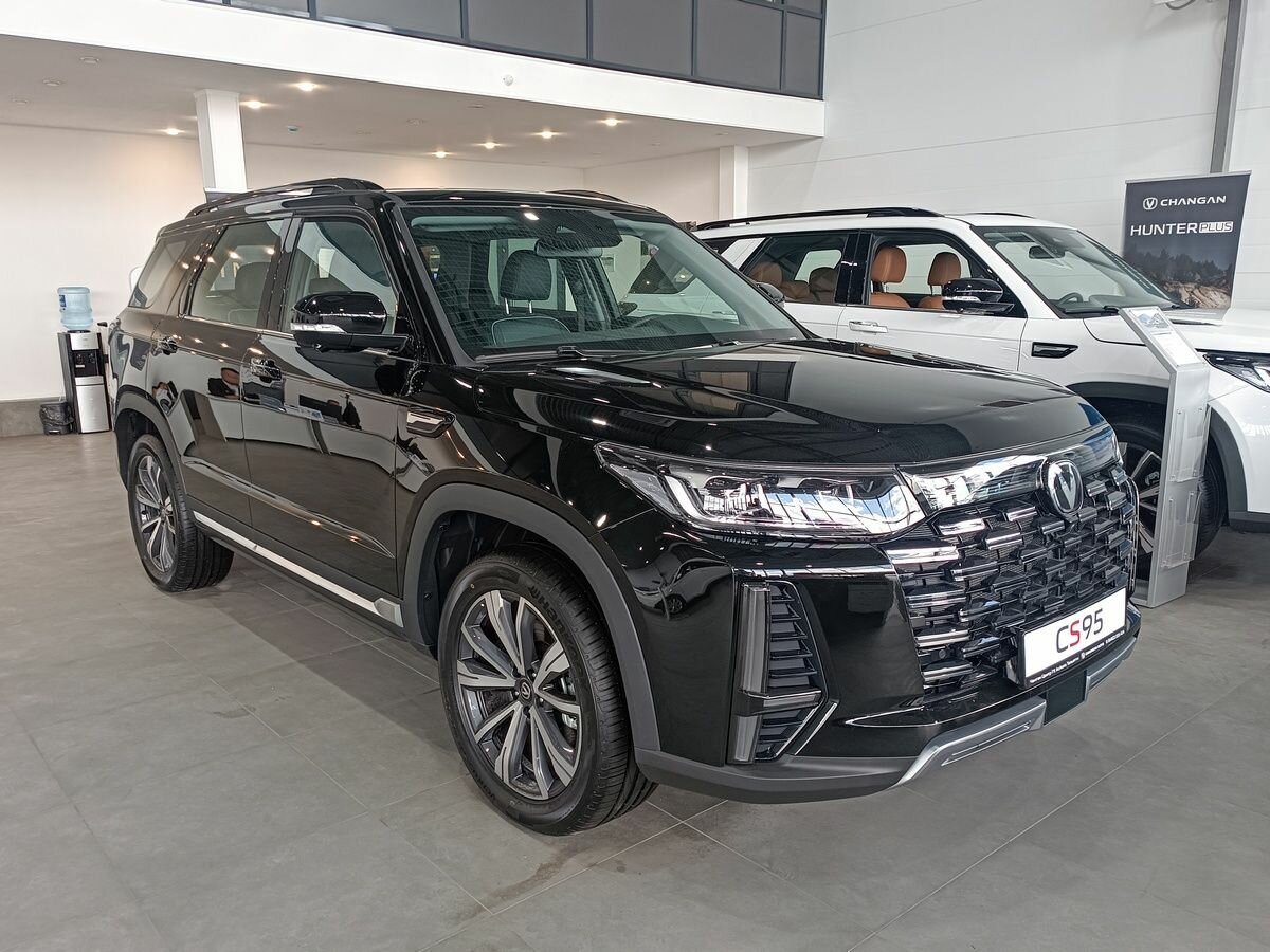 Открыть фотографии: Changan CS95 I Рестайлинг 2