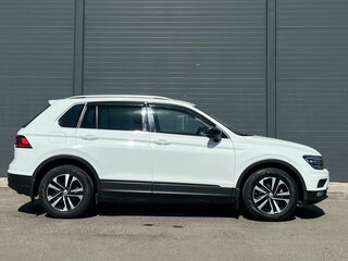 2019 Volkswagen Tiguan II, белый, 2050000 рублей, вид 4