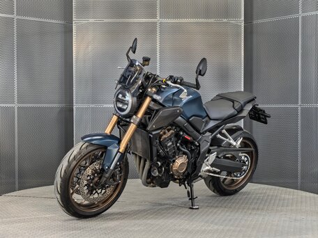 2022 Honda CB 650R, синий, 977000 рублей, вид 4