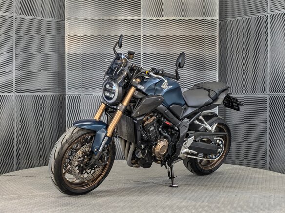 2022 Honda CB 650R, синий, 977000 рублей - вид 3