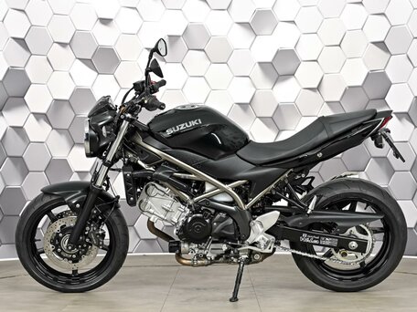 2021 Suzuki SV 650, чёрный, 629000 рублей, вид 4