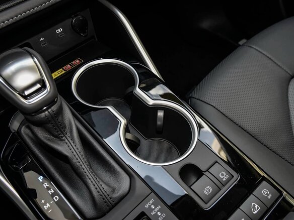 2026 Toyota Highlander IV (XU70), чёрный - вид 23