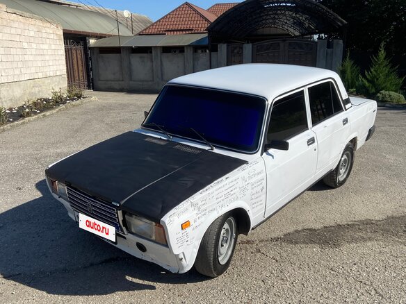 2004 Lada (ВАЗ) 2107, белый, 110000 рублей - вид 1