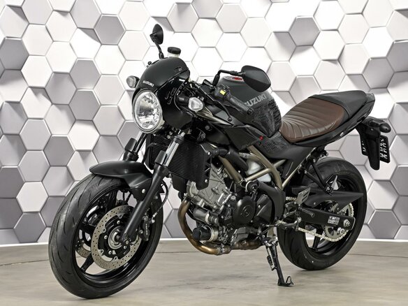 2023 Suzuki SV 650, чёрный, 677000 рублей - вид 1