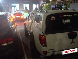 2012 Mitsubishi L200 IV, серебристый, 1500000 рублей, вид 4