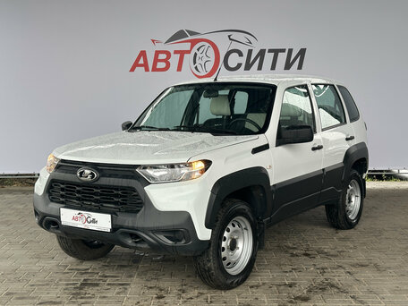 2024 Lada (ВАЗ) Niva Travel I, белый, 1050000 рублей, вид 1