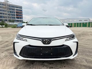 2023 Toyota Corolla Sporty XII (E210) Рестайлинг, белый, 1780000 рублей, вид 2