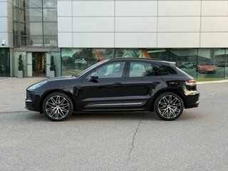 2026 Porsche Macan I Рестайлинг 2, чёрный, 10990000 рублей, вид 2