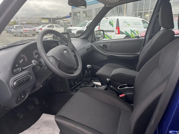 2026 Lada (ВАЗ) Niva Travel I Рестайлинг, синий, 1737000 рублей - вид 5