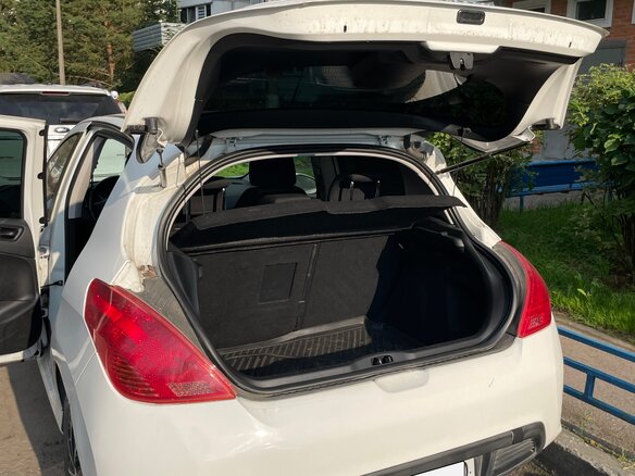 2012 Peugeot 308 I Рестайлинг, белый, 585000 рублей - вид 4