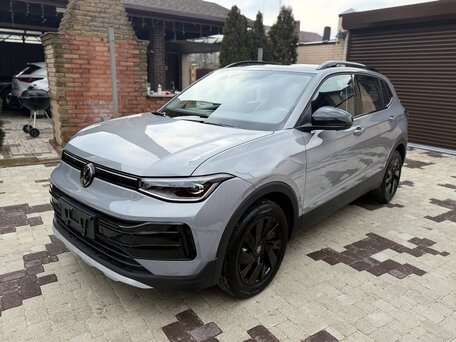 2025 Volkswagen Tharu XR, серый, 2170000 рублей, вид 2