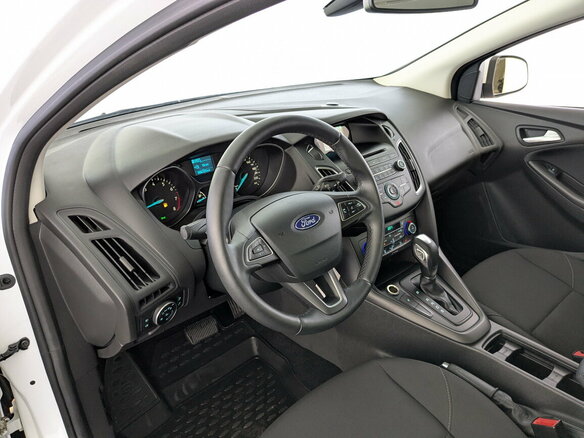 2017 Ford Focus III Рестайлинг, белый, 1550000 рублей - вид 15