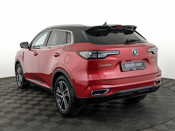 2024 Changan CS55 Plus II Рестайлинг, красный, 1925000 рублей - вид 6