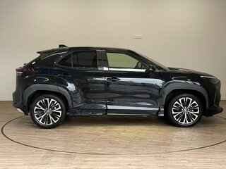 2021 Toyota Yaris Cross I, чёрный, 1245017 рублей, вид 4