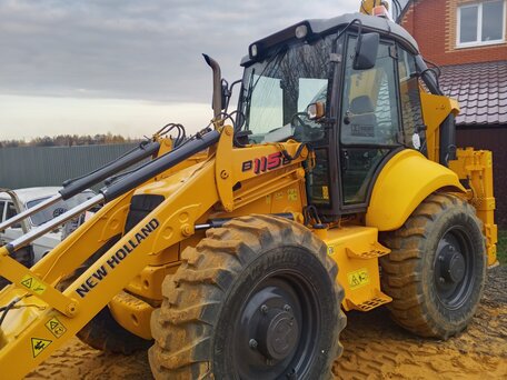 2005 New Holland B115B, жёлтый, 3150000 рублей, вид 2