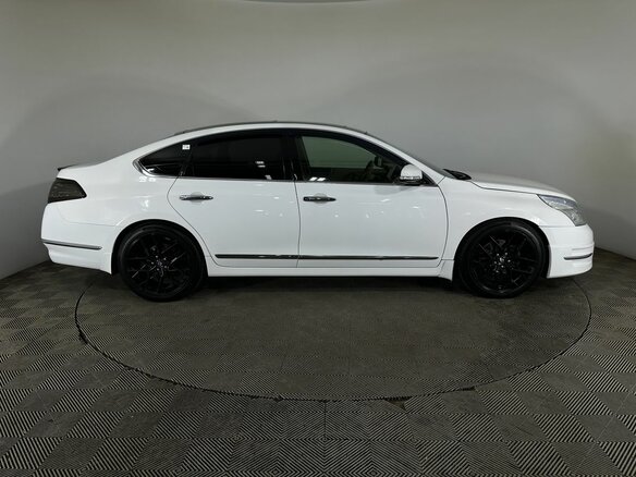2011 Nissan Teana II (J32) Рестайлинг, белый, 750000 рублей - вид 3