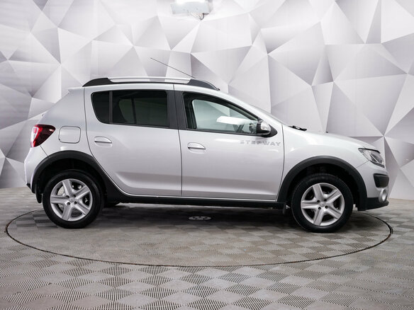 2018 Renault Sandero Stepway II, серый - вид 5