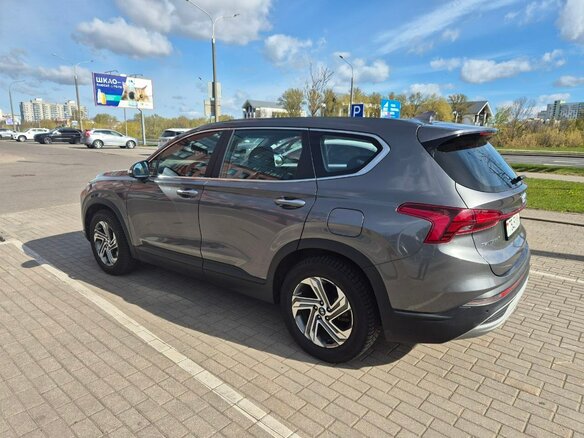 2020 Hyundai Santa Fe IV Рестайлинг, серебристый, 2350000 рублей - вид 2