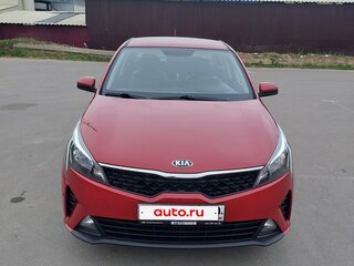 2021 Kia Rio IV Рестайлинг, красный, 1950000 рублей, вид 1