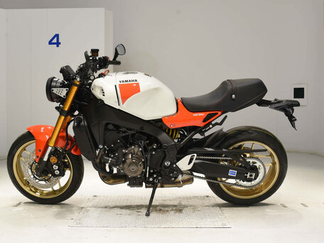 2023 Yamaha XSR900, белый, 1220000 рублей, вид 2