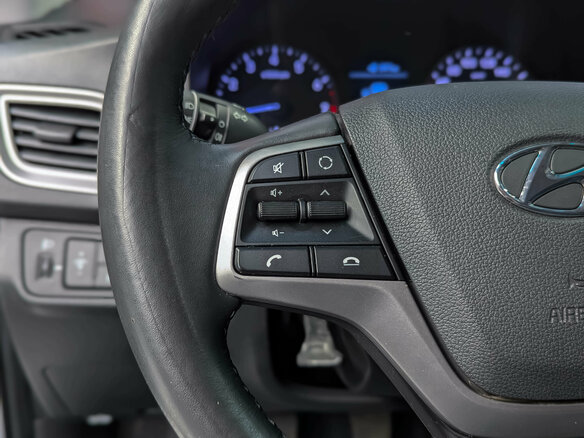 2019 Hyundai Solaris II, белый, 999000 рублей - вид 18