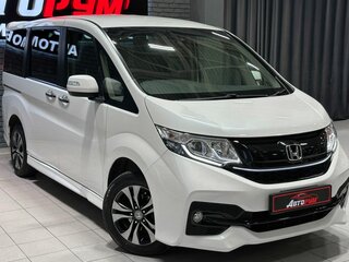 2017 Honda Stepwgn V, белый, 1897000 рублей, вид 5