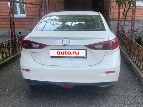 2014 Mazda 3 III (BM), белый, 1600000 рублей