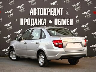2026 Lada (ВАЗ) Granta I Рестайлинг, серебристый, 1183000 рублей, вид 5