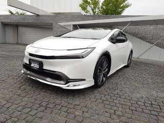 2024 Toyota Prius Prime V (XW60), белый, 3800000 рублей, вид 2