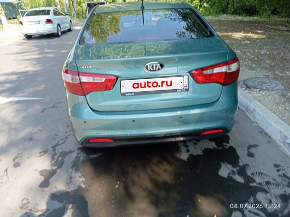 2013 Kia Rio 4-speed III, зелёный, 668000 рублей - вид 4