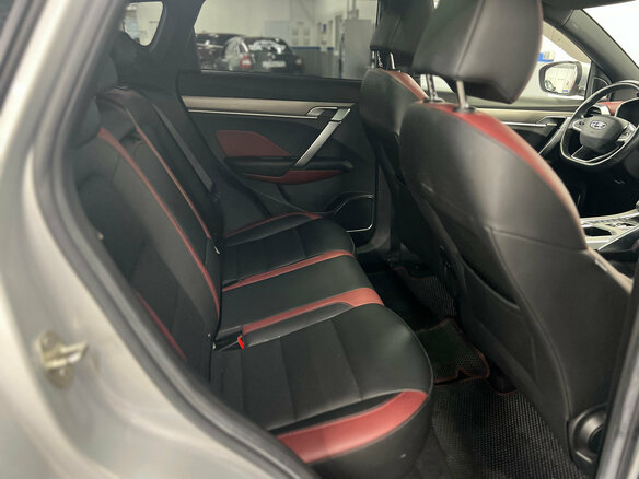 2021 Geely Coolray I, серебристый, 1600000 рублей - вид 19