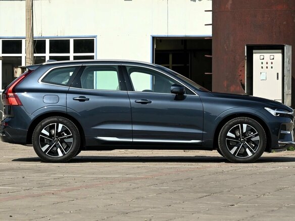 2025 Volvo XC60 II Рестайлинг 2, синий, 5790000 рублей - вид 8