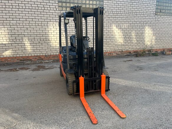 2011 Toyota 02-8FDF15, 755000 рублей - вид 9