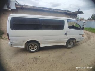 1992 Toyota HiAce H100, серый, 215000 рублей, вид 2