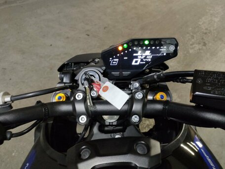 2019 Yamaha MT-09 (FZ-09), серый, 890000 рублей, вид 5
