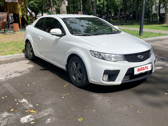 2011 Kia Cerato Koup II, белый - вид 4
