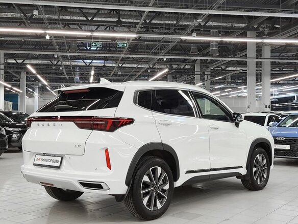 2024 Exeed LX I Рестайлинг, белый, 2099000 рублей - вид 3