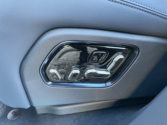 2026 Zeekr 9X 70 kWh, чёрный, 11650000 рублей - вид 12
