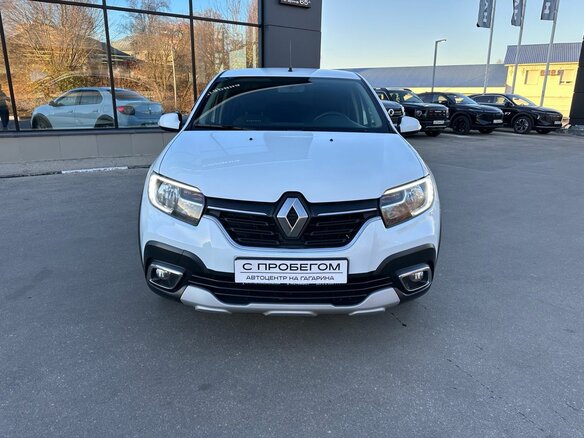 2020 Renault Logan Stepway II Рестайлинг, белый, 1259000 рублей - вид 2