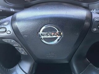 2015 Nissan Pathfinder IV, чёрный, 1400000 рублей, вид 3
