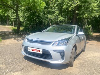 2019 Kia Rio IV, серебристый, 1290000 рублей, вид 1