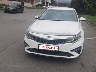 2018 Kia Optima IV Рестайлинг, белый, 800000 рублей, вид 1