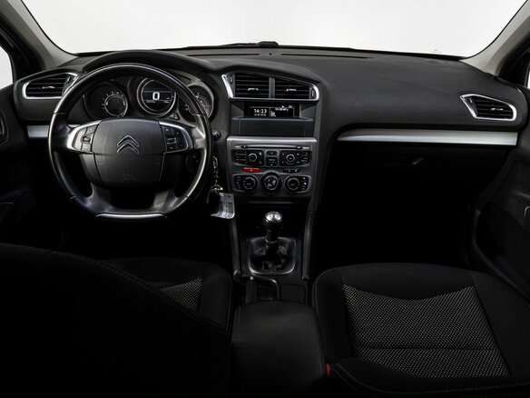 2017 Citroen C4 II Рестайлинг, чёрный, 989000 рублей - вид 15