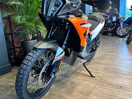 2024 KTM 890 Adventure, оранжевый, 1450000 рублей, вид 4