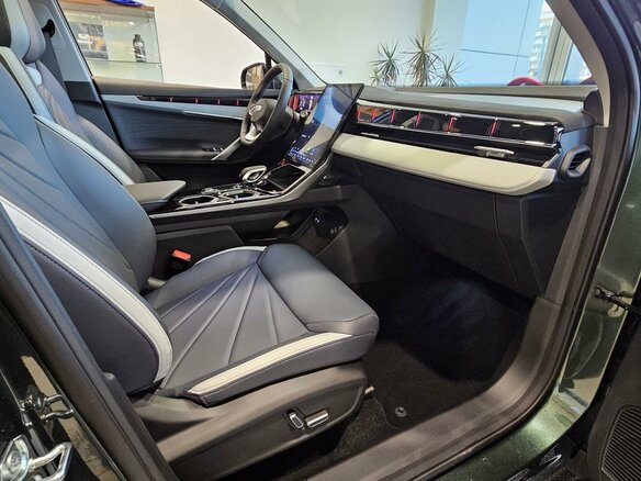 2026 Geely Atlas II, зелёный - вид 18