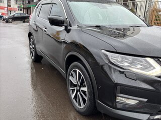 2020 Nissan X-Trail III Рестайлинг, чёрный, 3300000 рублей, вид 2